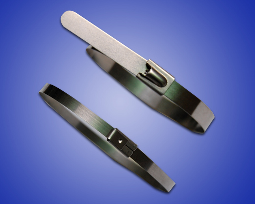 Stainless steel tie