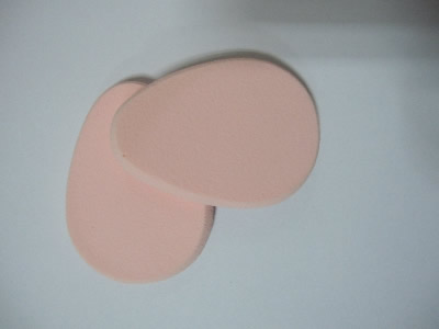 Cosmetic sponge and puff